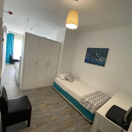 Hotel Larimar