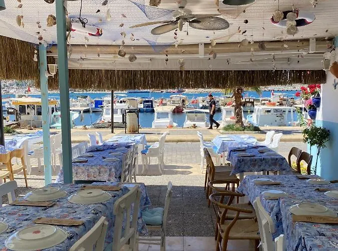 Hotel Larimar *
