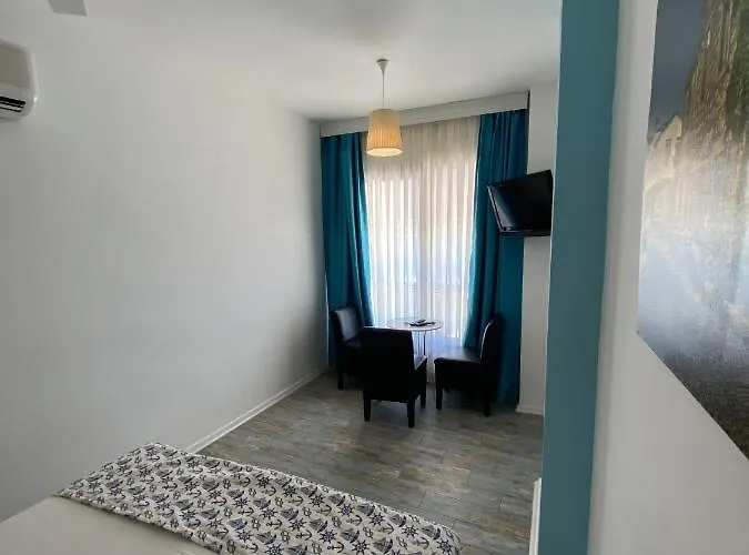 Hotel Larimar