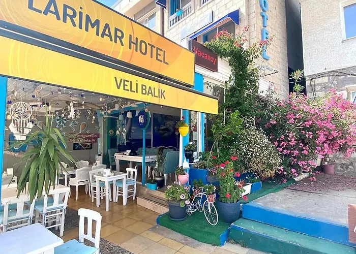Hotel Larimar
