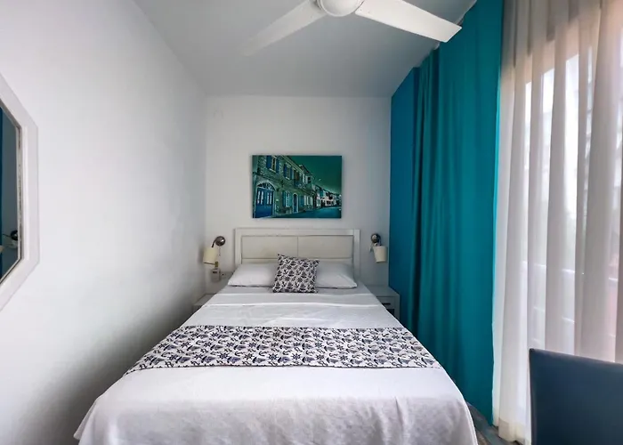 Hotel Larimar