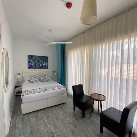 Larimar Hotel Çeşme