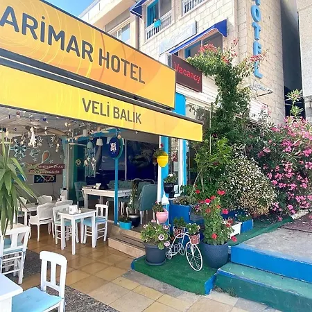 Hotel Larimar