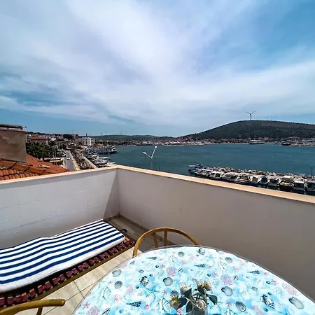 Larimar * Çeşme