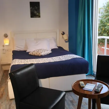 Hotel Larimar