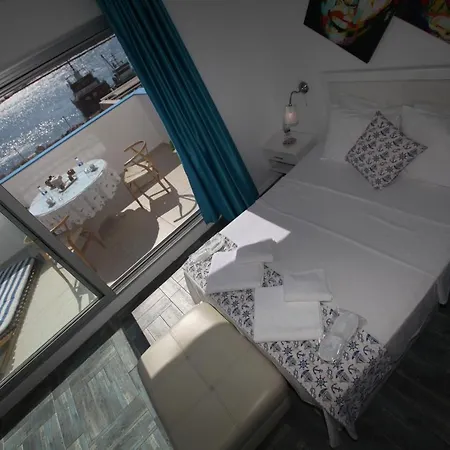 Hotel Larimar Cesme