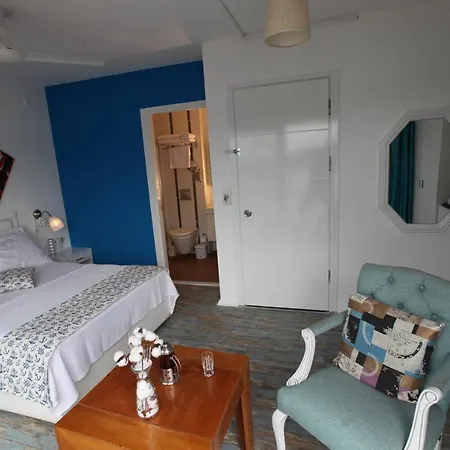 Hotel Larimar *